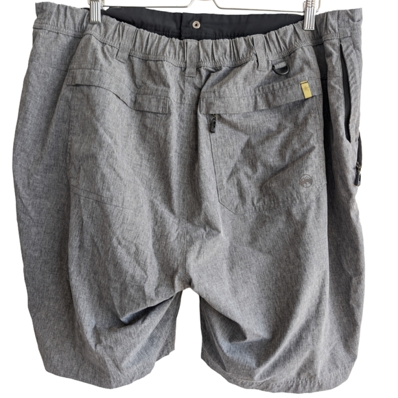 Wind River Men's 44 No Fly Zone Tick & Mosquito Repellant Active Short - Picture 1 of 3